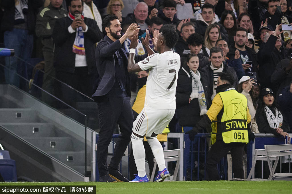 王牌小熊满血复活！1球2助+造乌龙 与皇马球迷重归于好